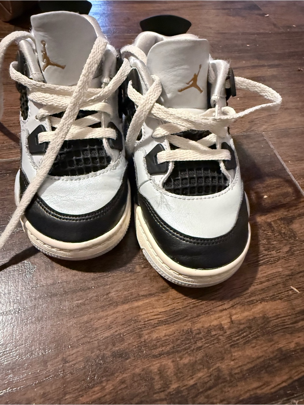 Jordan Kids' White, Black & Gold Retro Basketball Sneakers
